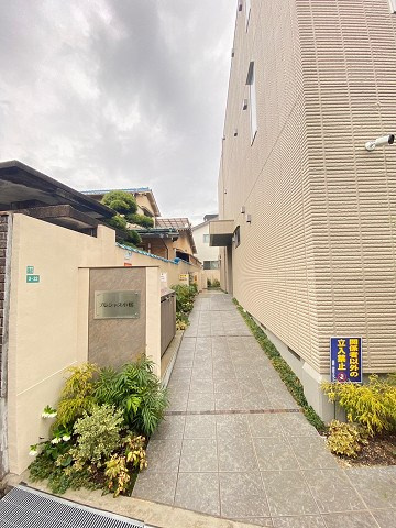 プレシャス小松の外観