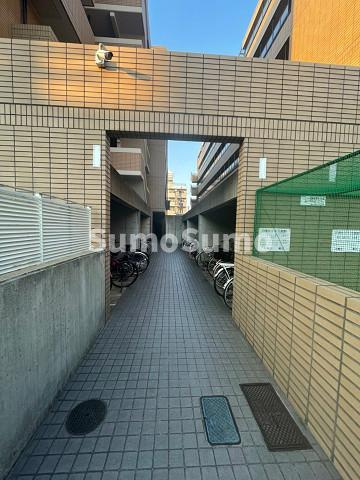 ボンシックコロニーⅠ番館のエントランス|毎日通るエントランスはこのようになっています