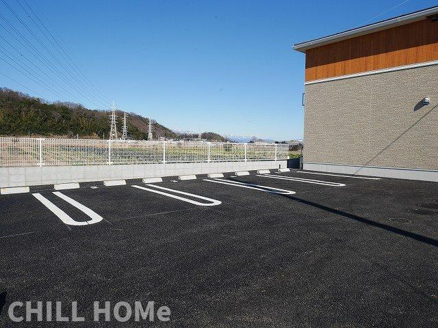 パストラルⅡの駐車場|当社、チルホームのHPもご覧ください(^^)/物件情報多数♪