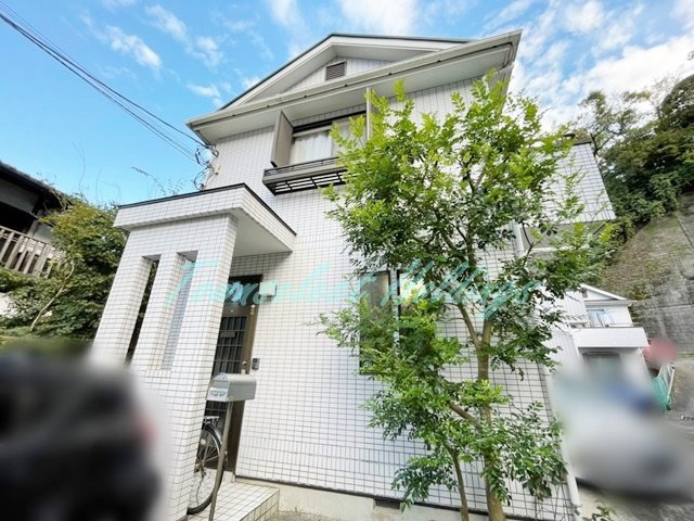鎌倉市佐助１丁目のアパートの外観