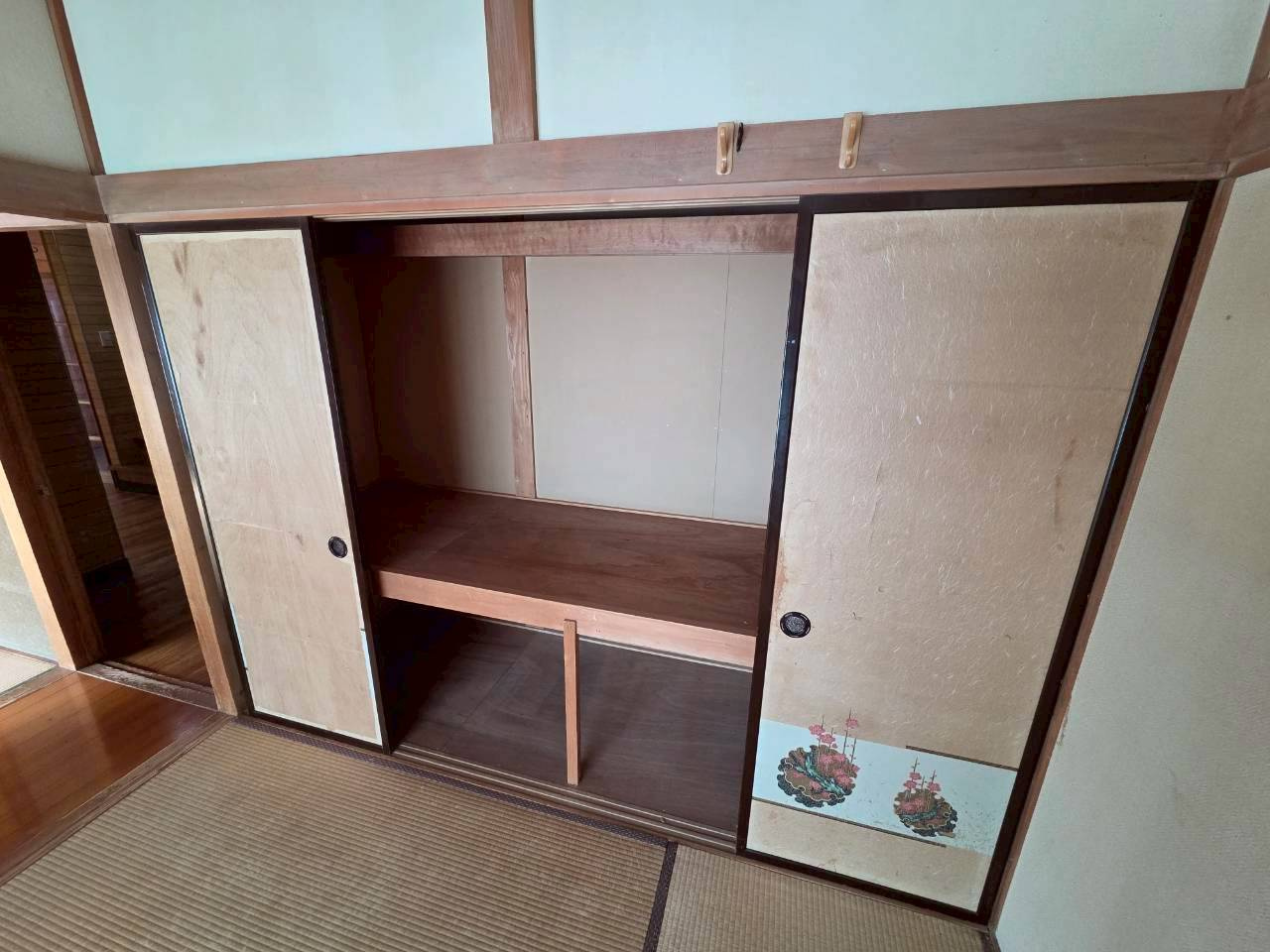 美原1丁目　中古住宅の収納