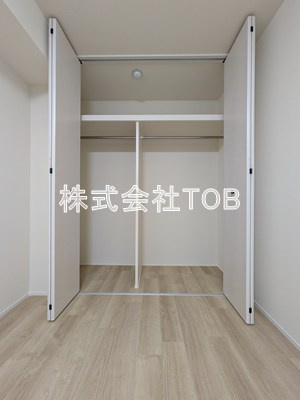 【収納】 | A.FLAT Ⅱ | 6帖クローゼット