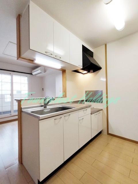 藤沢市辻堂新町３丁目のアパートのキッチン|広々としたキッチンです♪