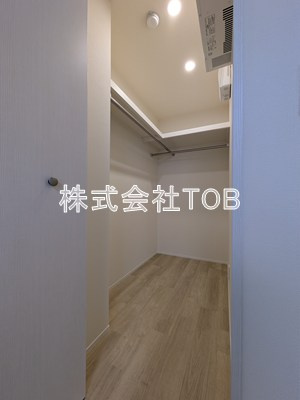 【内装】 | A.FLAT Ⅱ | 7.2帖ウォークインクローゼット