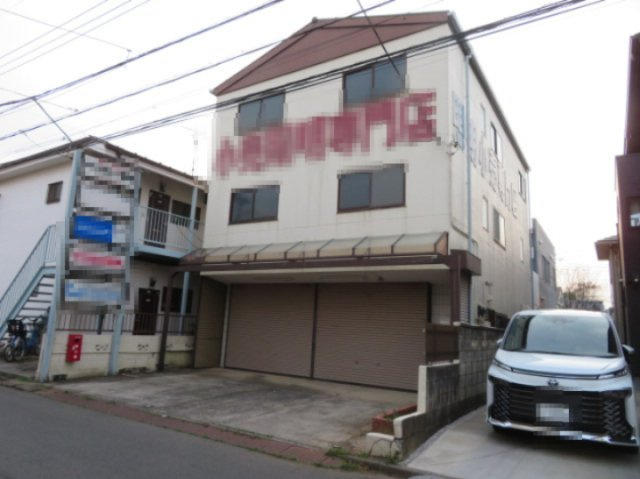 所沢市けやき台２丁目の倉庫