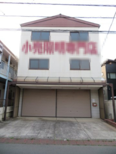 所沢市けやき台２丁目の倉庫