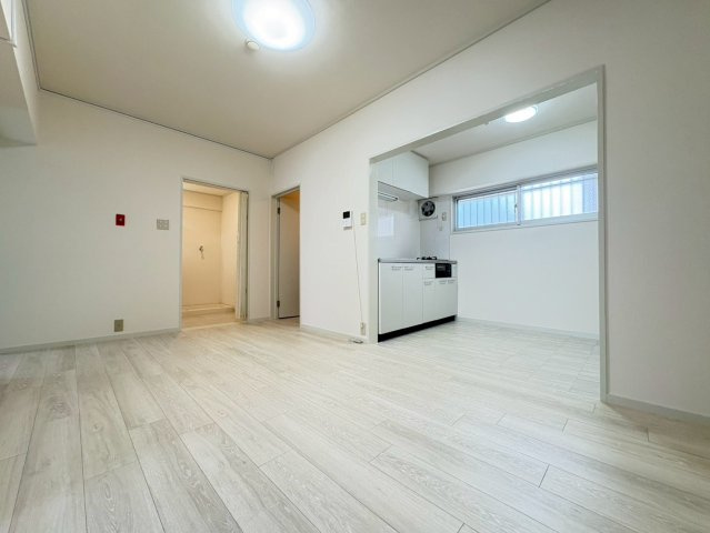 第２三宅コーポの居間・リビング