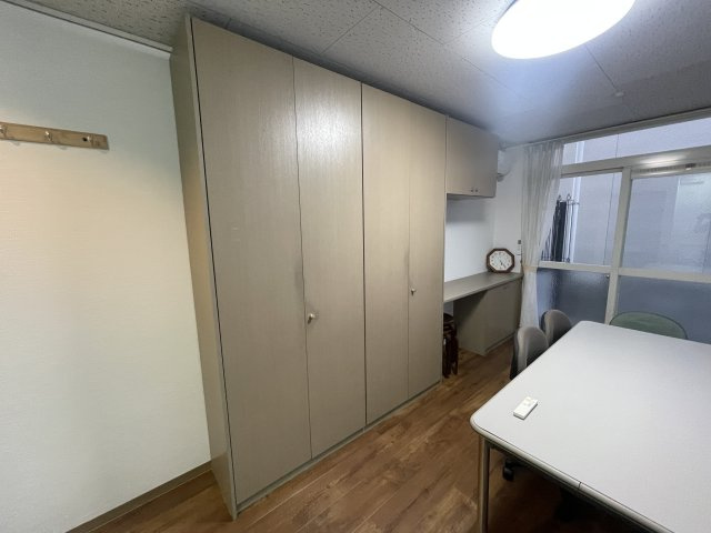 サントエイビスの内装