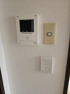 【セキュリティ】 | サニーハウス　森 | モニター付きインターホンです
