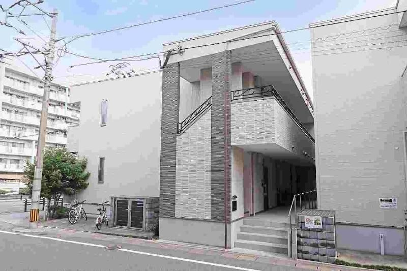 レイナス箱咲の外観