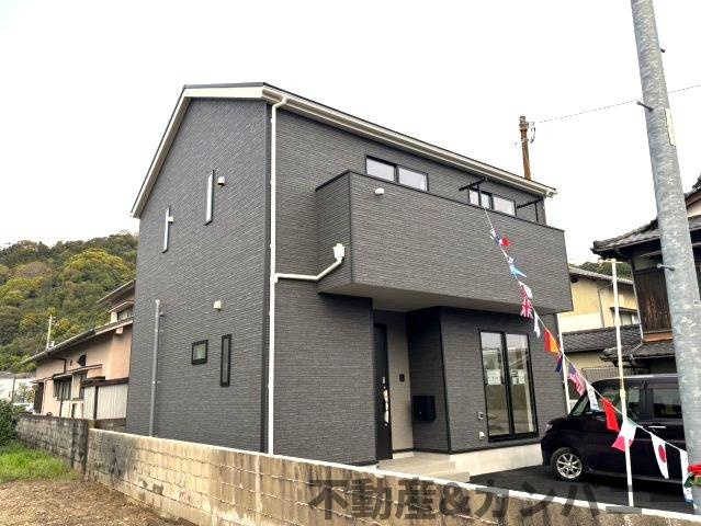 クレイドルガーデン北吉田第2－1号棟　松山市北吉田町の新築戸建の外観|外観もきれいです