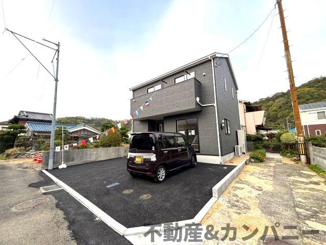 クレイドルガーデン北吉田第2－1号棟　松山市北吉田町の新築戸建の外観|外観もきれいです