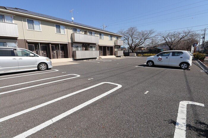 ラ・メールの駐車場
