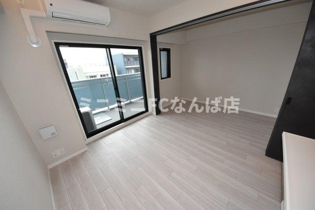 S-RESIDENCE難波西alterの居間・リビング