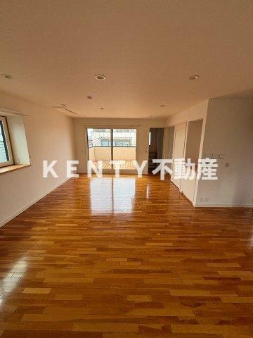 【居間・リビング】 | 山王３丁目３８戸建て