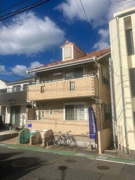 リブレア名島のエントランス