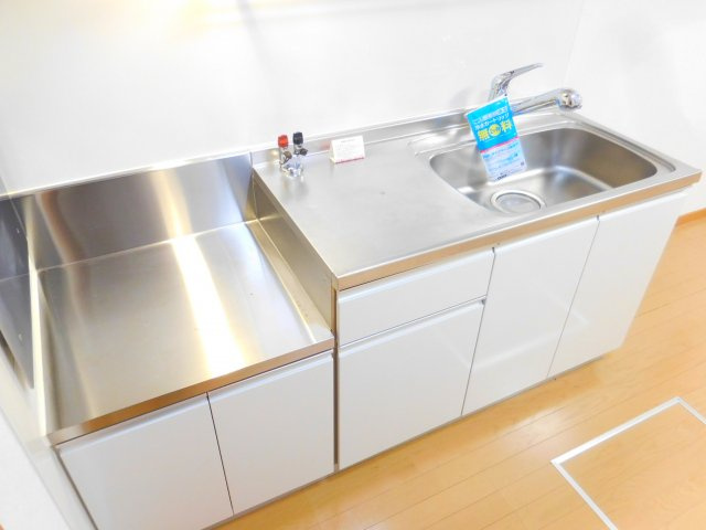 高槻市郡家新町のアパートのキッチン