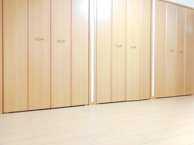高槻市郡家新町のアパートの収納