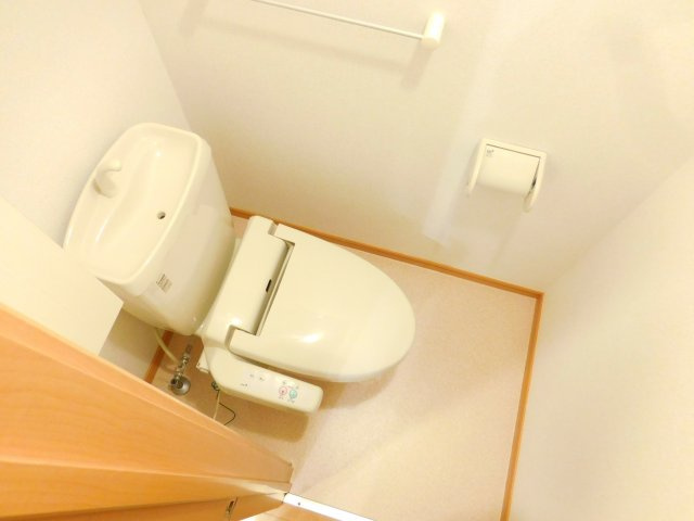 高槻市郡家新町のアパートのトイレ