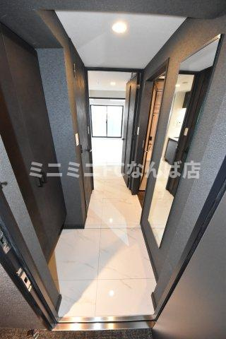 S-RESIDENCE難波西alterの玄関