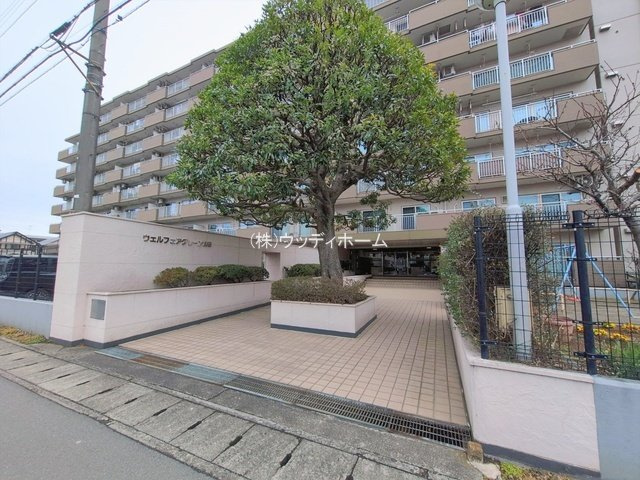 ウェルフェアグリーン越谷　中古マンションのエントランス