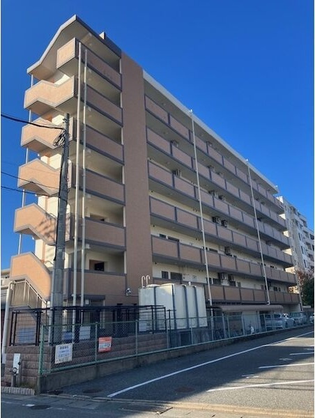 ファミーユ　シオハマの外観