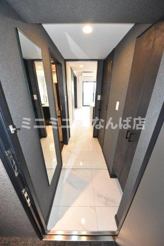 S-RESIDENCE難波西alterの玄関
