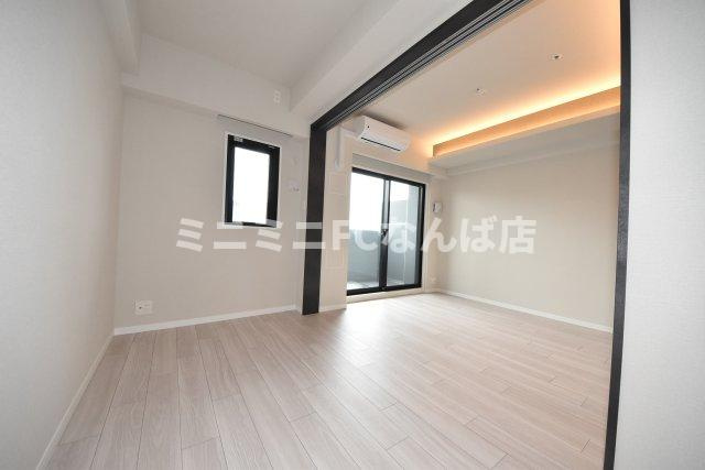 S-RESIDENCE難波西alterの寝室