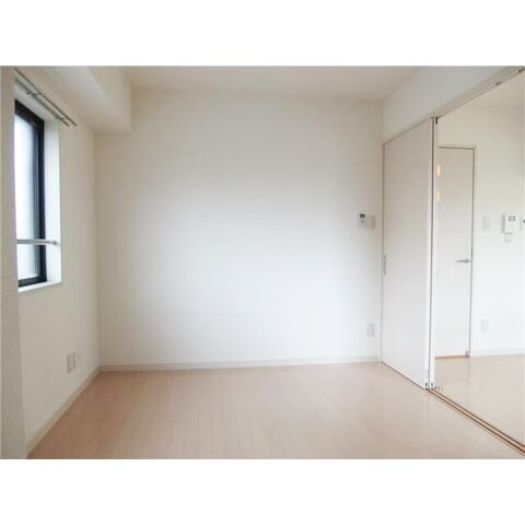 Villa Borgheseの居間・リビング|落ち着いた雰囲気の洋室♪