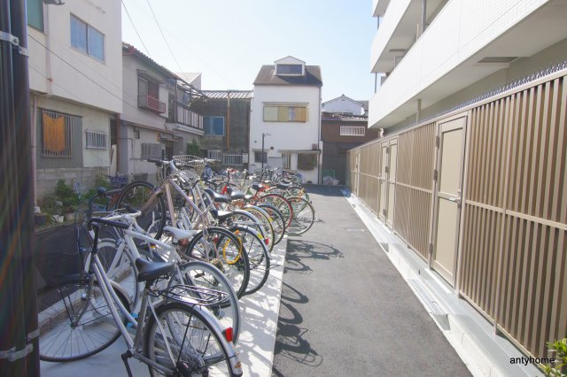 ディクス梅田東レジデンス　仲介手数料無料の駐車場