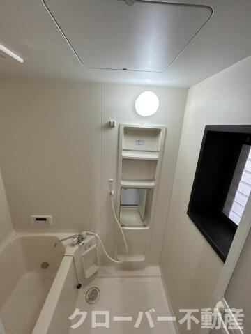 フォブールソレイユＡの浴室