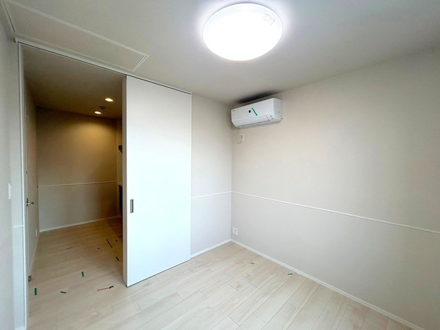 シェリーココの洋室