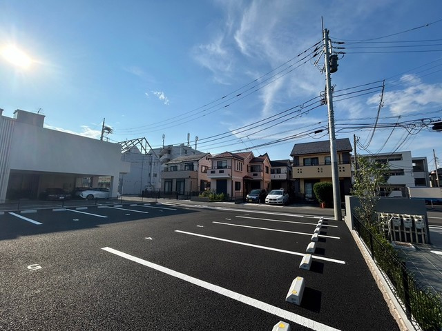 シェリーココの駐車場