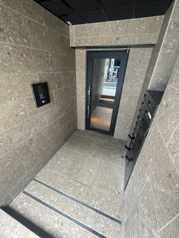 ラプレ本駒込のエントランス