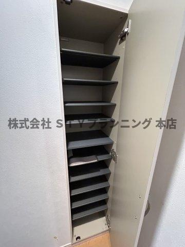 仲介手数料０円！サンクマーレ福住の収納