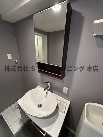 仲介手数料０円！サンクマーレ福住の独立洗面台
