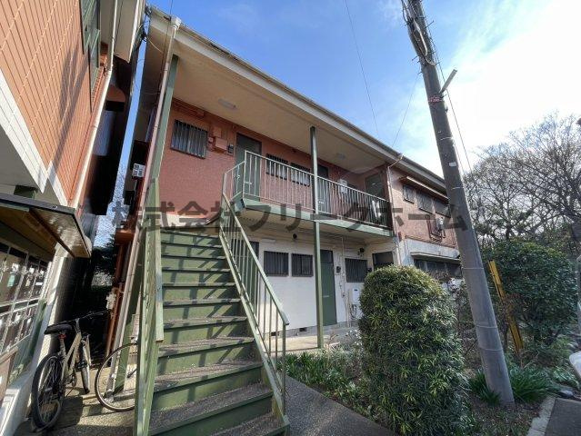 第一育栄ハイツのエントランス