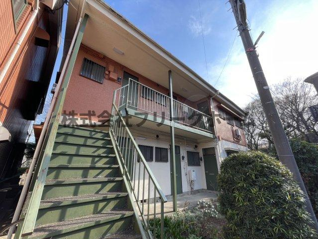 第一育栄ハイツの外観