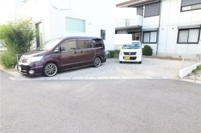 インペリアルヒルズ Ⅱの駐車場|駐車場