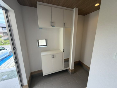 【玄関】 | （商談中）新築住宅　南国市緑ヶ丘２期②