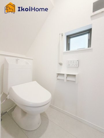 明石市二見町東二見1310-10　全6棟B号棟　新築戸建のトイレ|【ホームページに現地動画掲載中】●年中無休：当日予約可●ウォシュレット・暖房便座脱臭機能付きトイレ