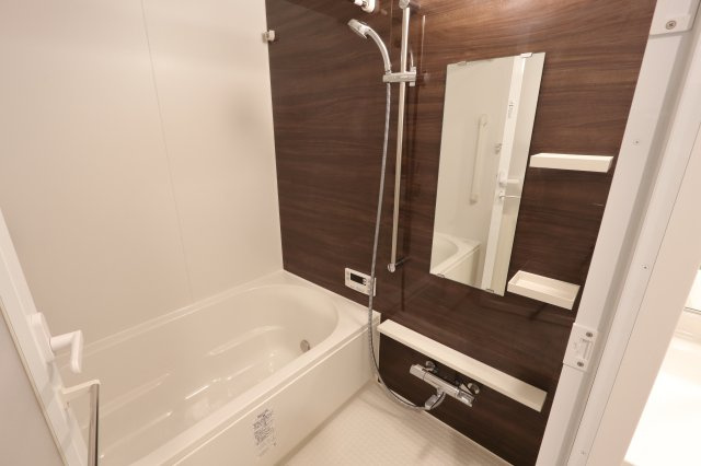 アルファスマート西福原けやき通りのトイレ|手洗いと収納付きのトイレ！