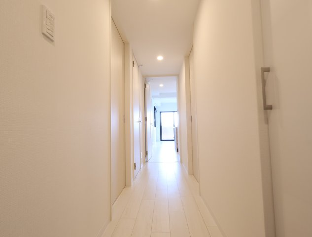 アルファスマート西福原けやき通りの玄関