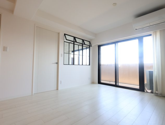 アルファスマート西福原けやき通りの居間・リビング