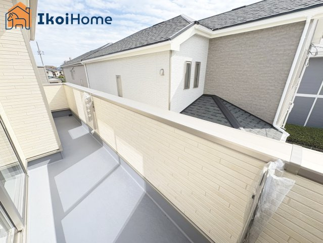 明石市二見町東二見1310-10　全6棟C号棟　新築戸建のバルコニー|【ホームページに現地動画掲載中】●年中無休：当日予約可●陽当り良好バルコニー！屋根は８万円～設置可！