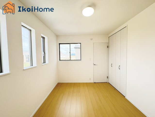 明石市二見町東二見1310-10　全6棟C号棟　新築戸建の子供部屋|【ホームページに現地動画掲載中】●年中無休：当日予約可●カーテン・カーテンレール未設置。ご相談下さい