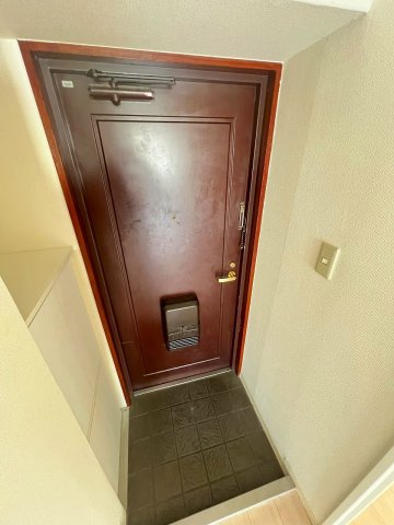 ループ千里丘の玄関