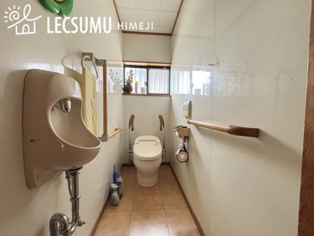 姫路市網干区興浜/中古戸建のトイレ