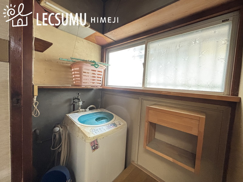 姫路市網干区興浜/中古戸建のランドリースペース
