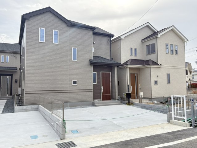 明石市二見町東二見1310-10　全6棟D号棟　新築戸建の前面道路含む現地写真|【ホームページに現地動画掲載中】●年中無休：当日予約可●前面道路幅員約6ｍ、交通量少なく安心！